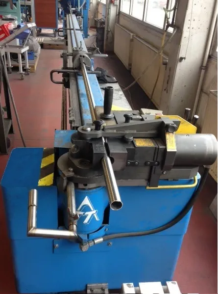 Dornbiegemaschine / Rohrbiegemaschine
