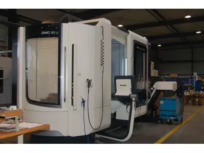 Bearbeitungszentrum mit Palettenwechsler