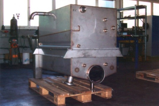 Behälter