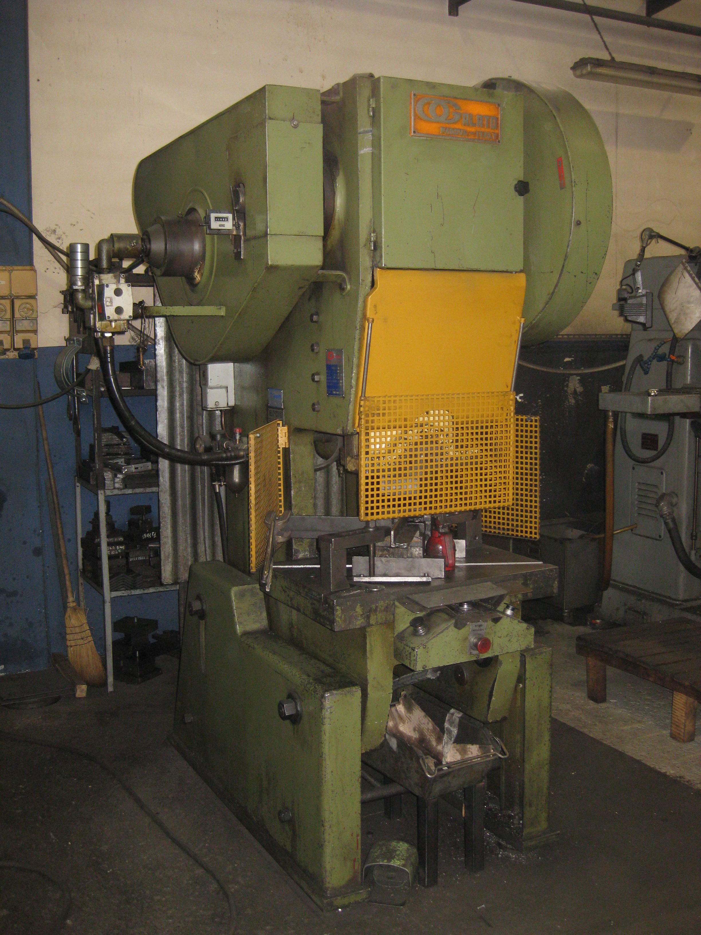 MECHANISCHE PRESSE 45 TON