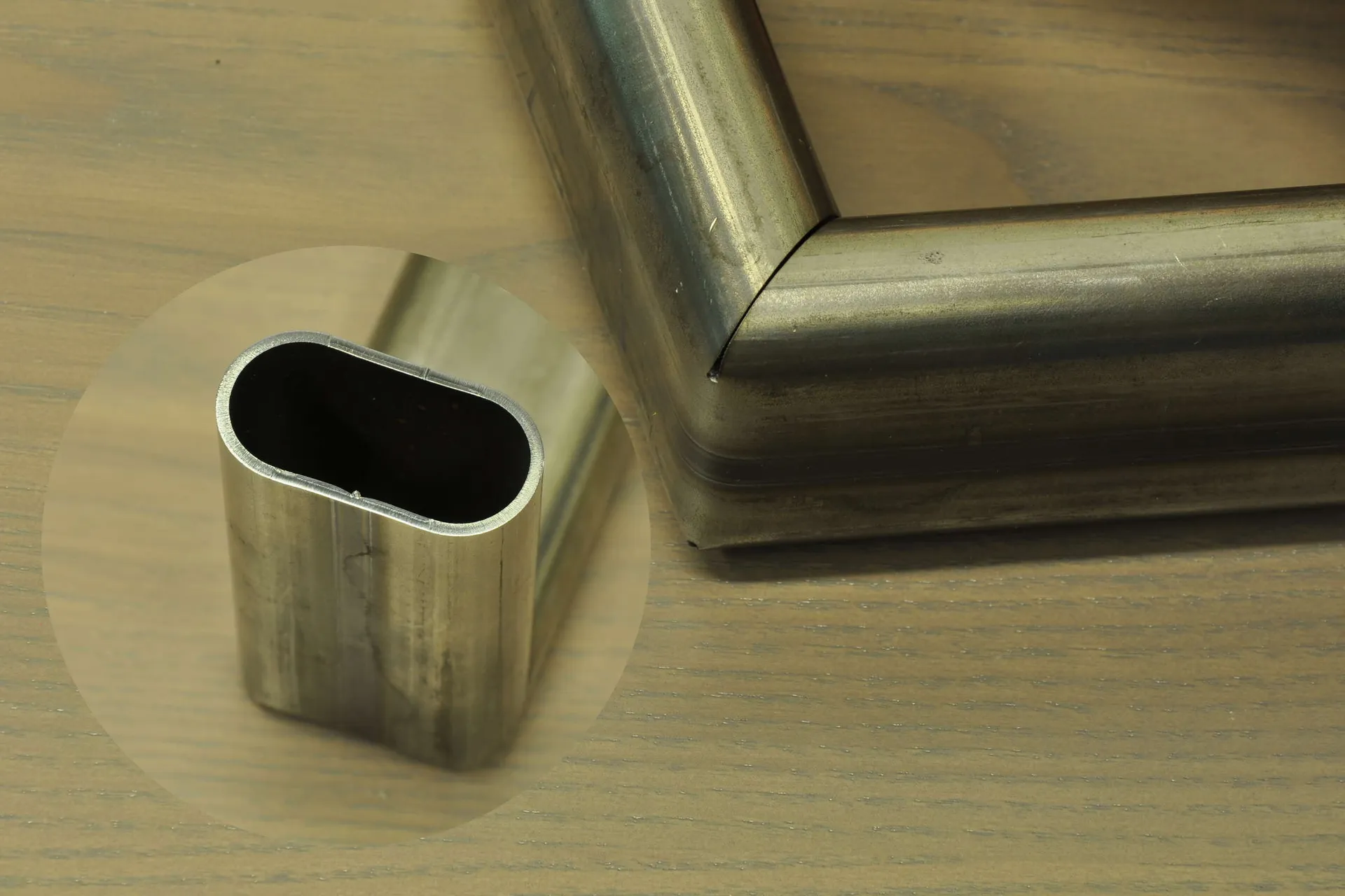 Knickecke 100° Ovalrohr 25x50x2