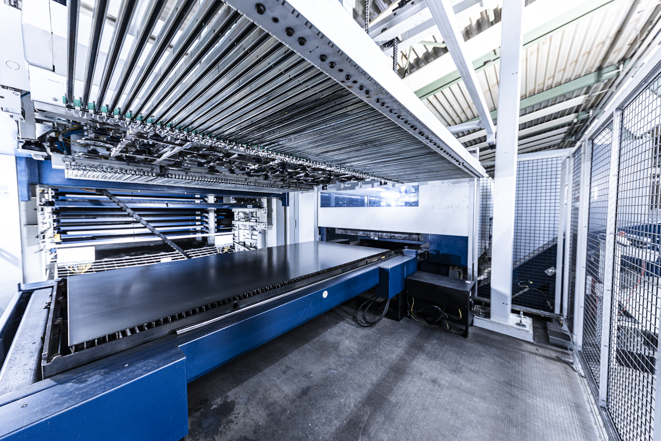 Laserbearbeitung automatisiert (LST247)