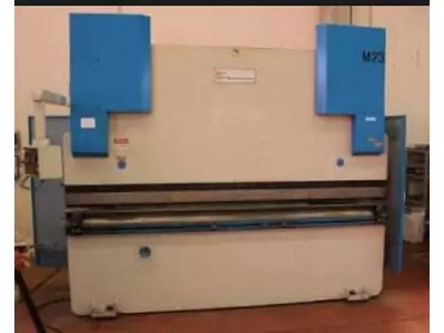 Hydraulische Abkantpresse