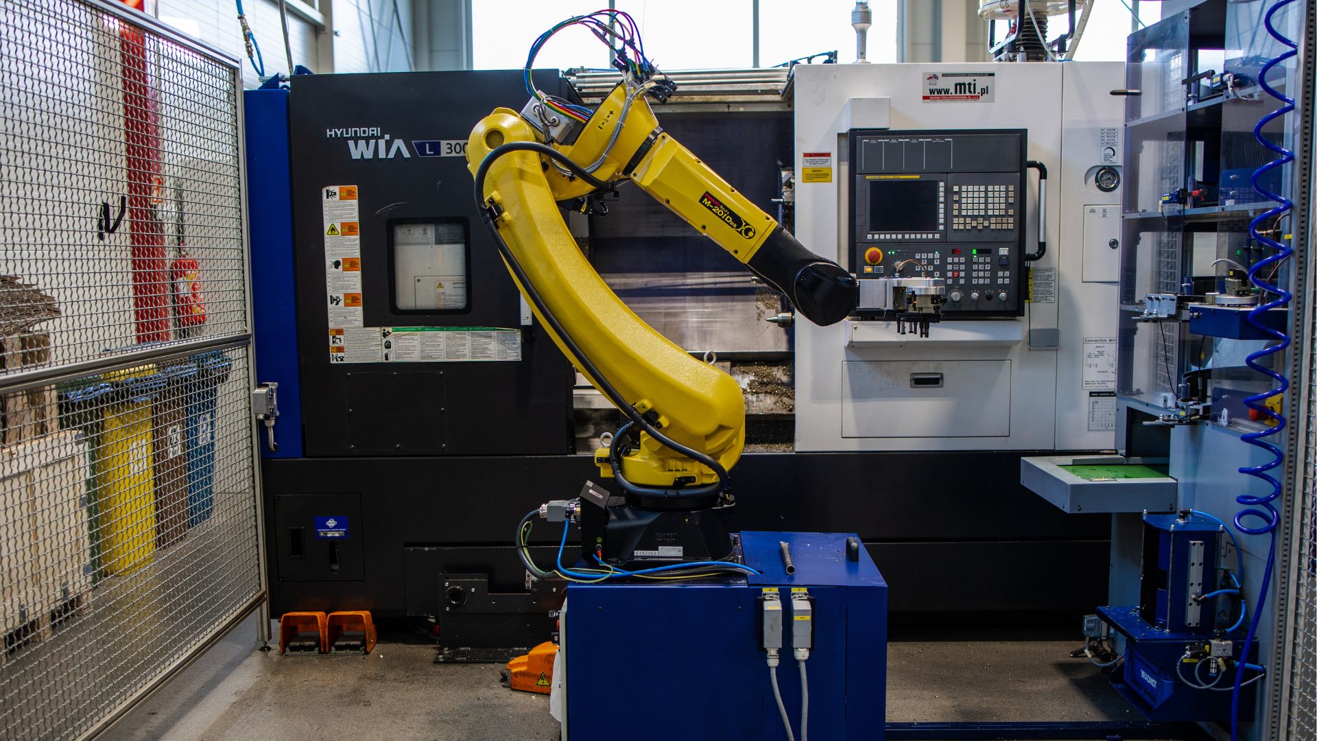 Firma Radmot CNC-Drehdienstleistungen CNC-Fräsdienstleistungen