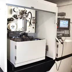 Alpha OiC Erodiermaschine