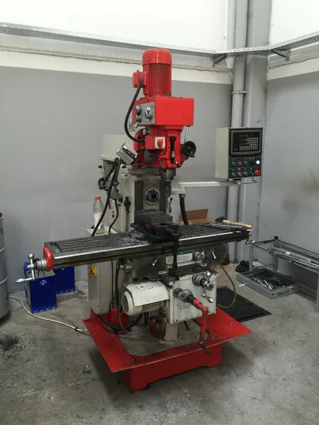 Fraesmaschine