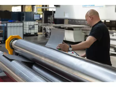 Vierwalzenrundbiegemaschine