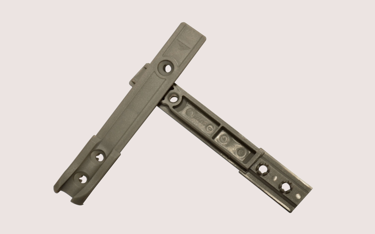 KUNSTSTOFF - SPRITZGUSS Dachfenster