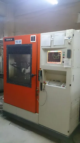 CNC Drahterodiermaschine