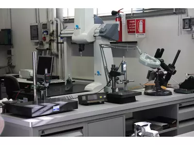 hexagon-metrology-dea-comparatore-millesimale-metrologica.jpg