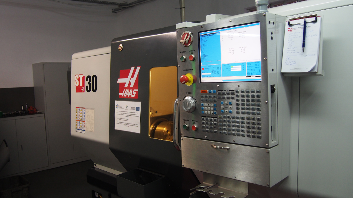 CNC-HAAS ST-30