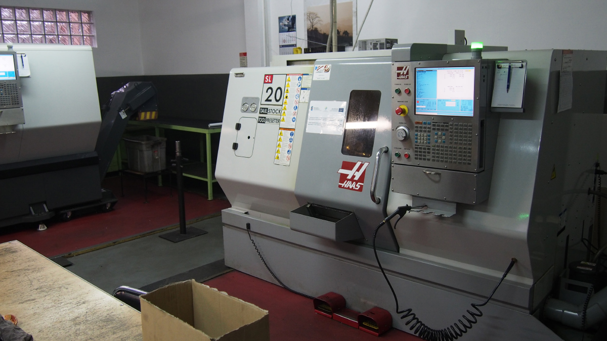 CNC-HAAS ST-20
