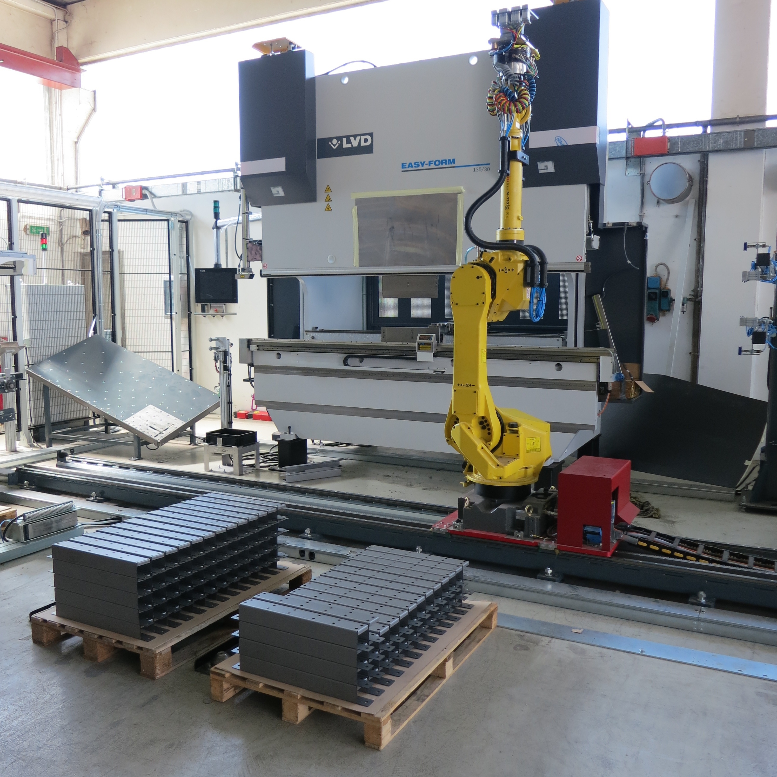 robot bending