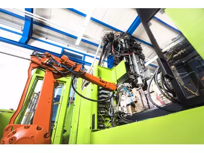 Engel 2K mit Automatisierung