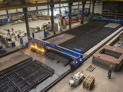 Fertigungstra�e autogenes Brennschneiden