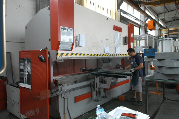 Piegatrice Idraulica sincronizzata CNC