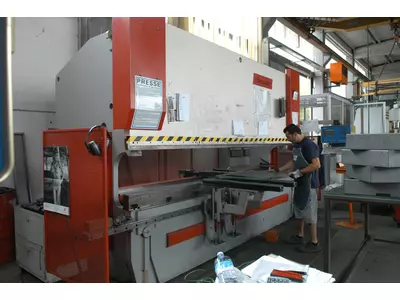Piegatrice Idraulica sincronizzata CNC