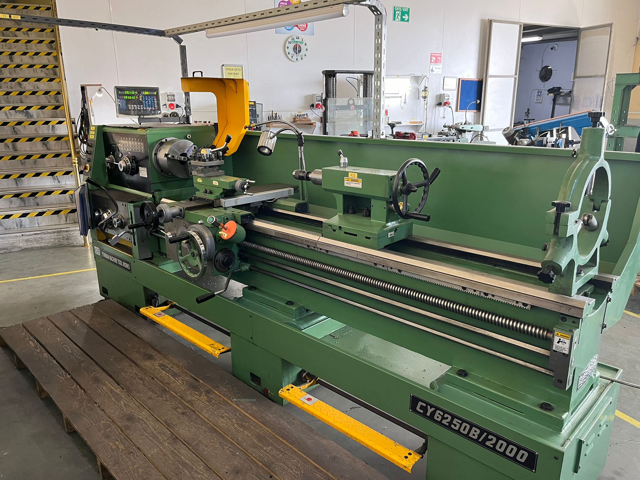 Universal turning
