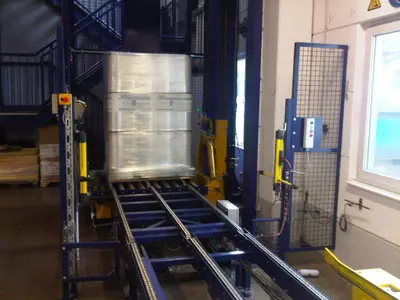 Automatische Förderanlage mit Wiegesystem