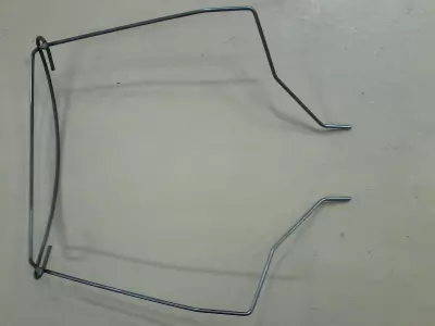 Rückendraht gebogen / MAG-verschweisst