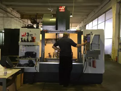 Vertikal Bearbeitungszentrum