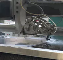 3D-WASSERSTRAHL-SCHNEIDEN