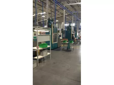 Rubber injection moulding machines different clamping forces