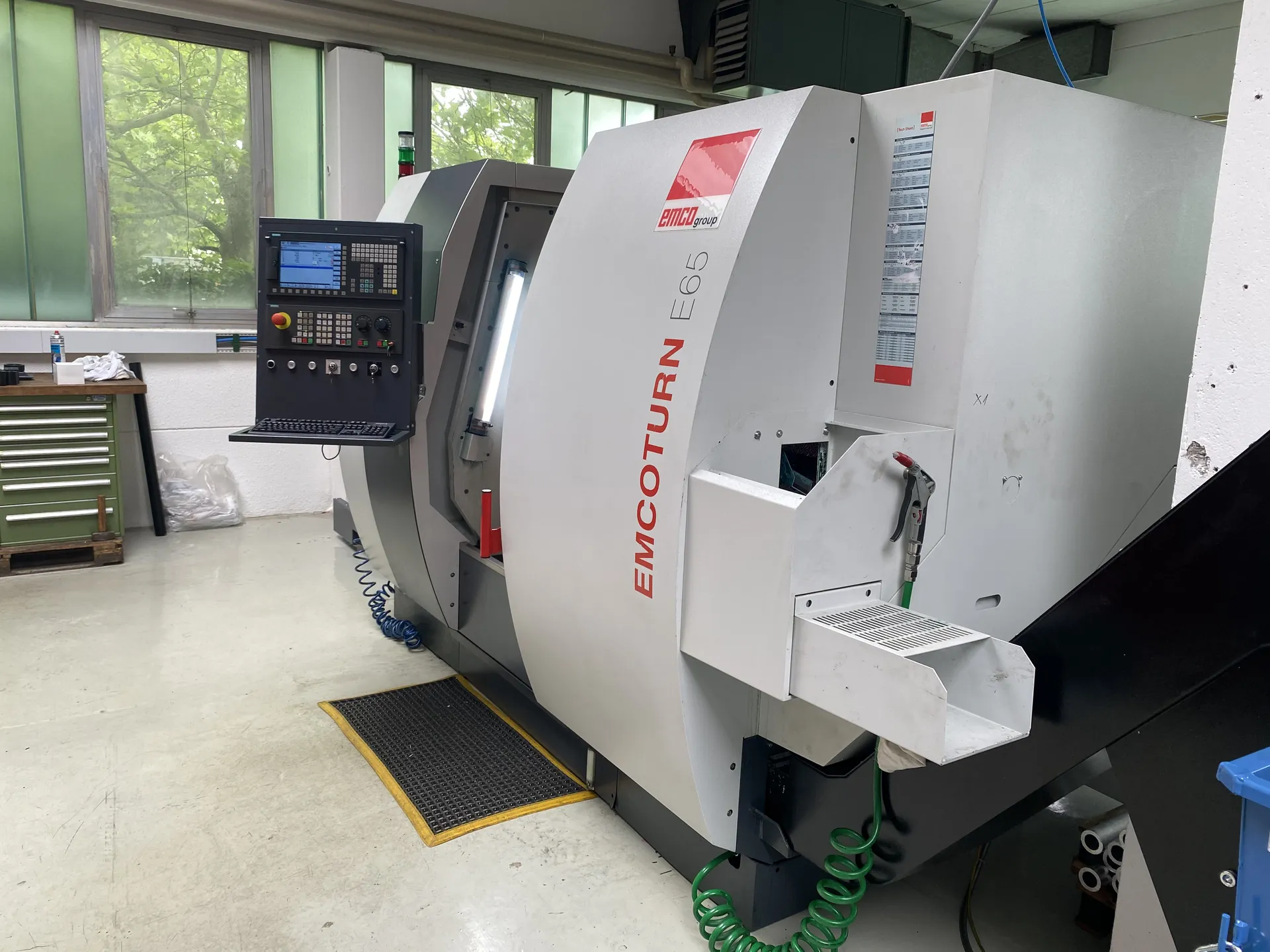 Emco E65 SYM