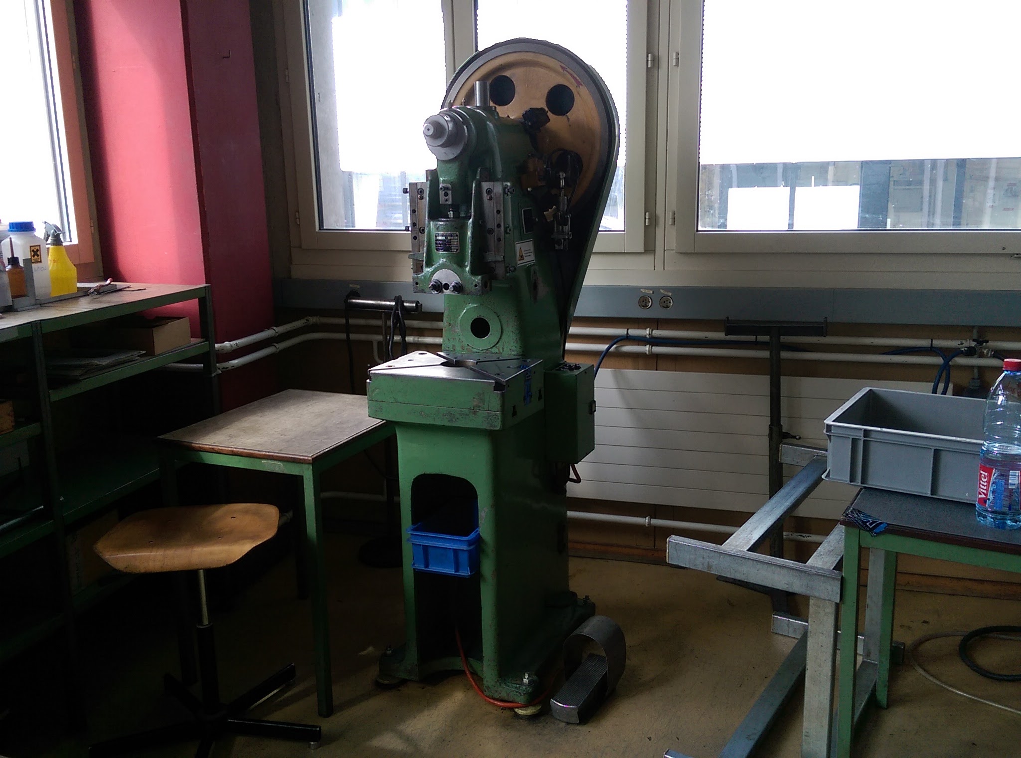 EF 12 (120 kN)