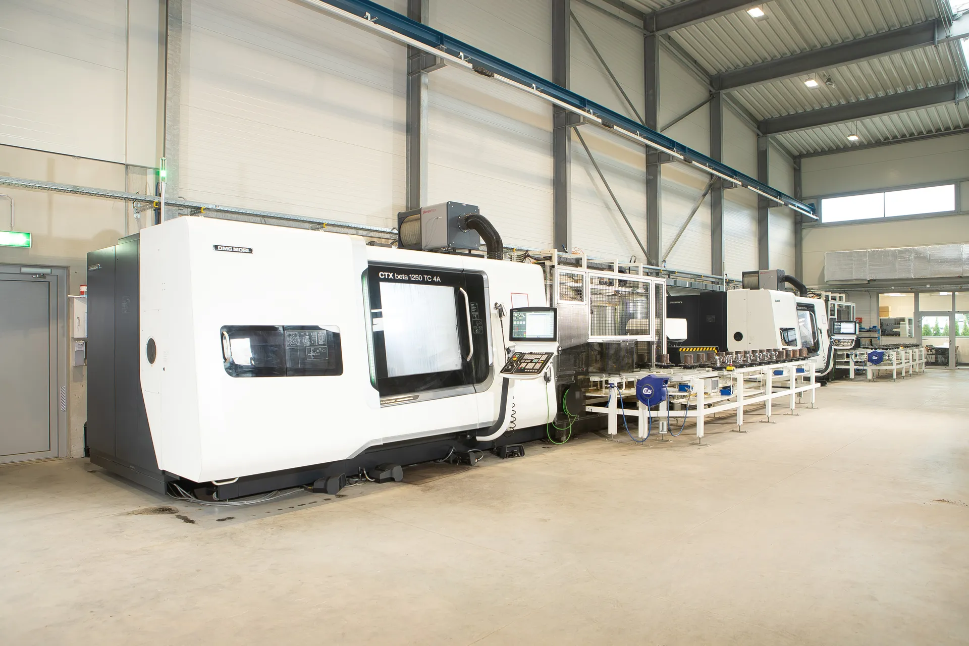 2x CTX Beta 1250 TC-4A mit Beladeportal