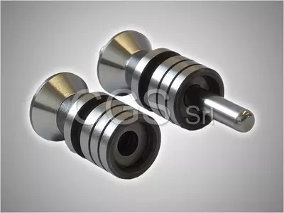 Combined shutter for hydraulic valve