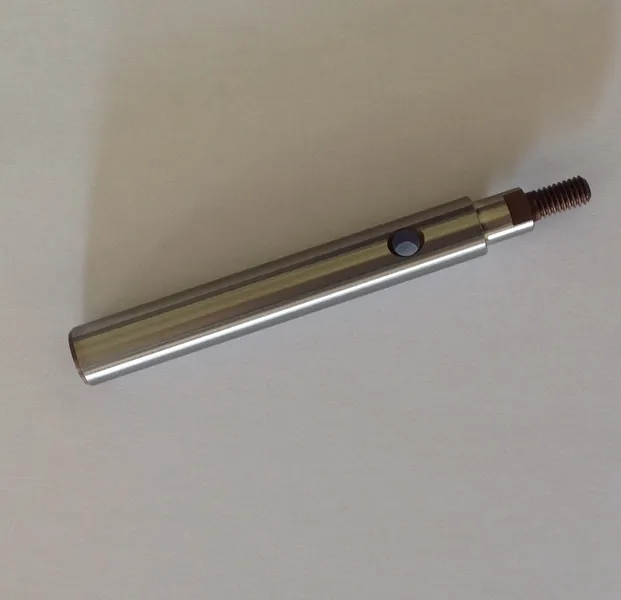 Pump oil shaft for automotive sector