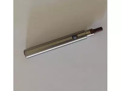 Pump oil shaft for automotive sector