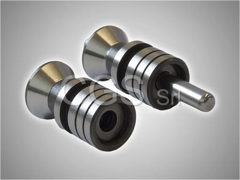 Combined shutter for hydraulic valve