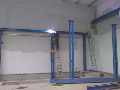 Herstellung und installation von Kränen