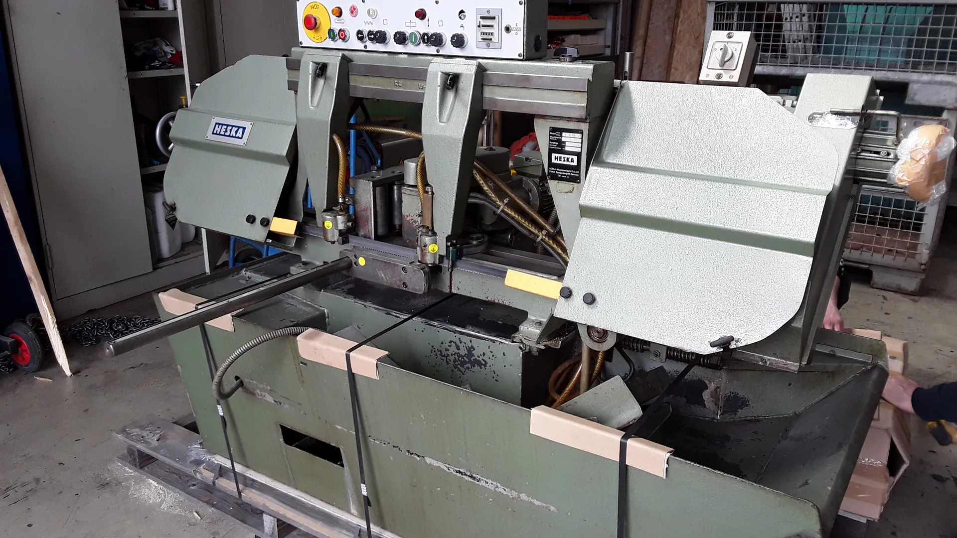 HES 320 A/S