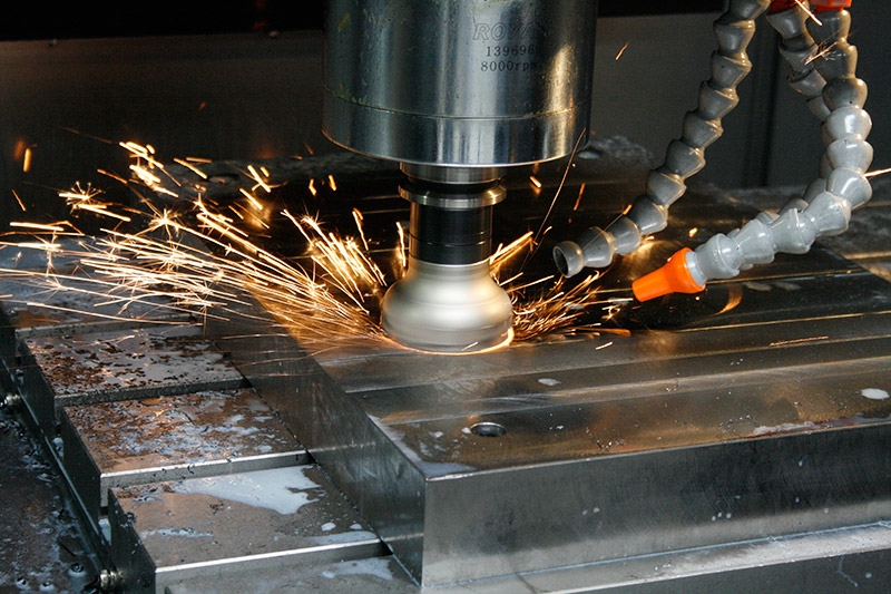 CNC LATHE-MACHINING CENTER