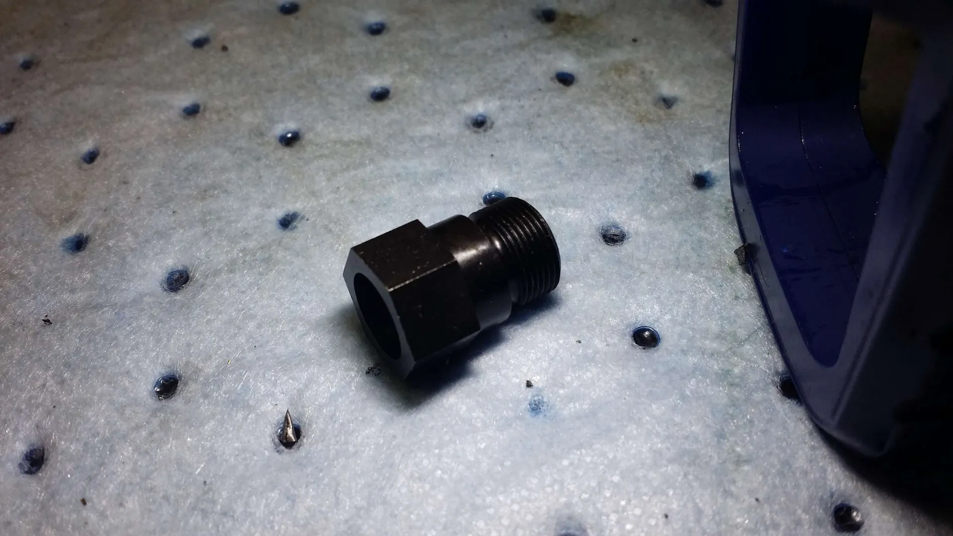 Guide nut
