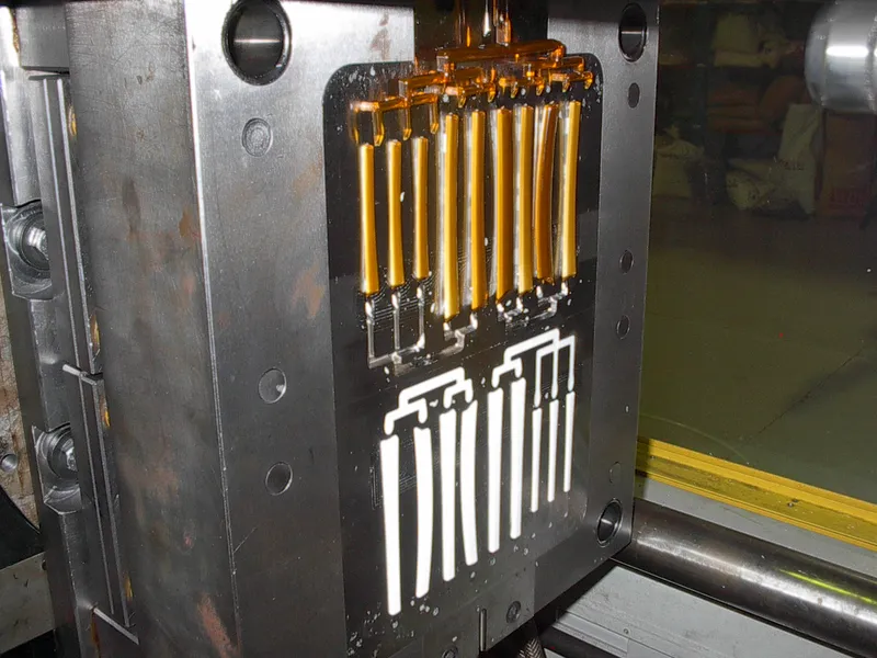 Injection moulidng