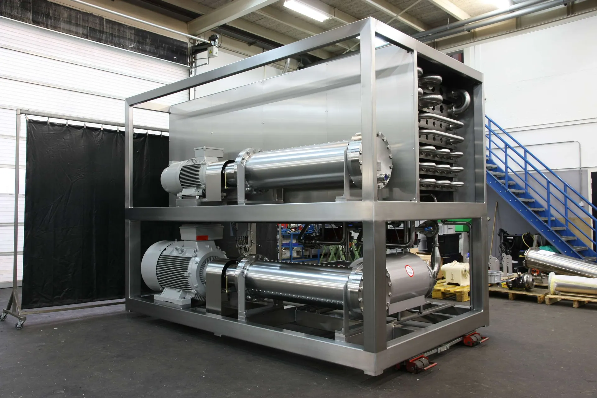 Shell and tube heat exchangers