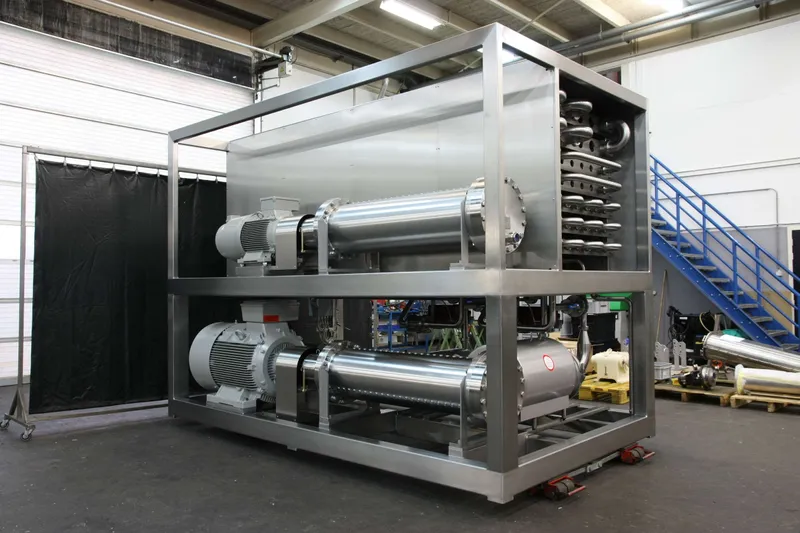 Shell and tube heat exchangers