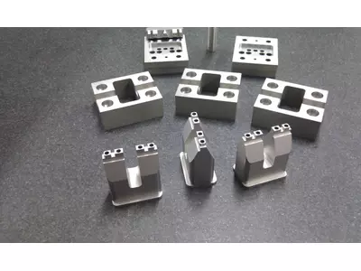 HIGH ACCURACY MANUFACTURED COMPONENTS