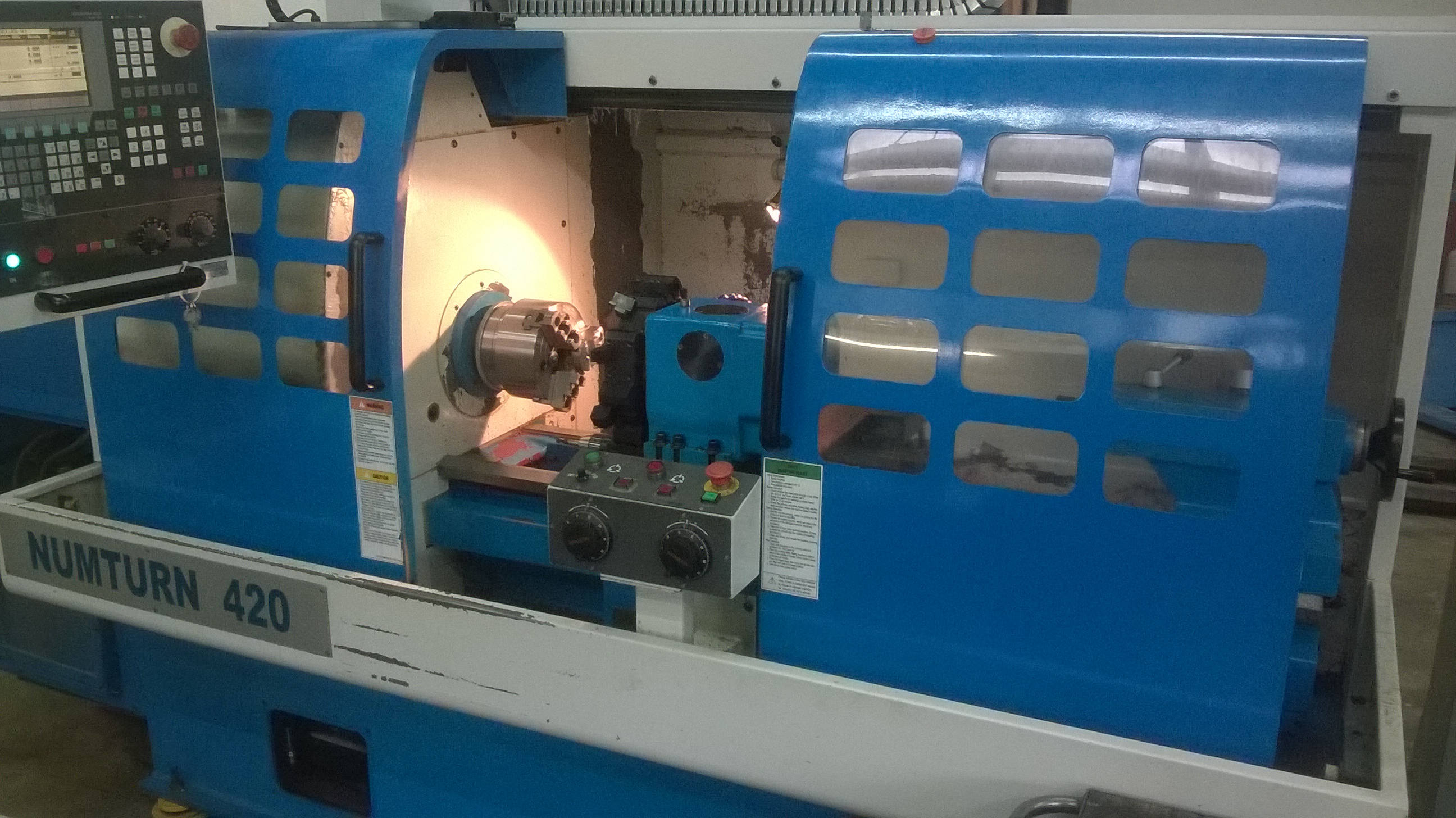 Zyklengesteuerte CNC