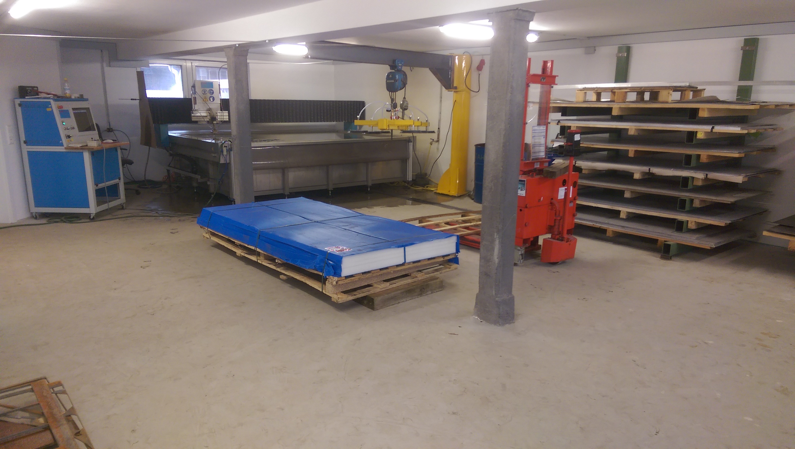 Knam 3000x1500