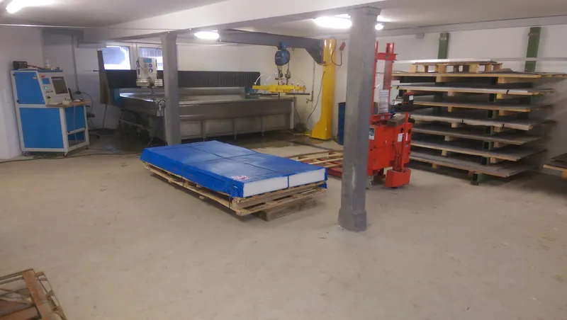 Knam 3000x1500