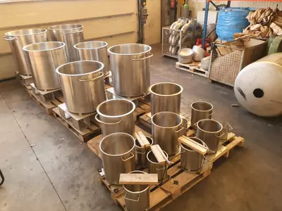 Geschliffene mit K240 Edelstahl Behälter