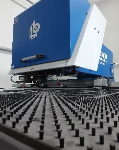 Stanzmaschine