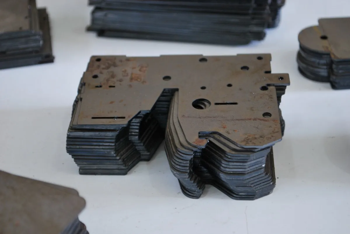 laser metal cutting