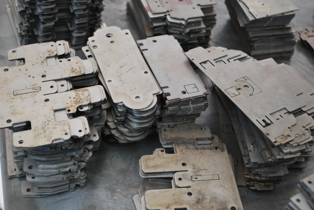 laser metal cutting