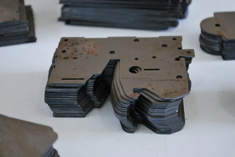 laser metal cutting